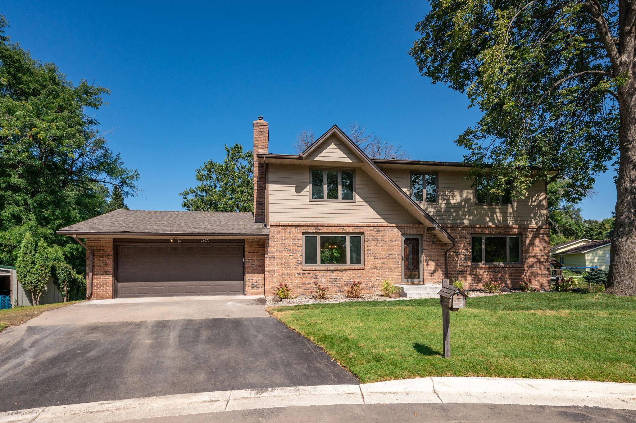 12070 Meadowlark CT, Maple Grove, MN 55369