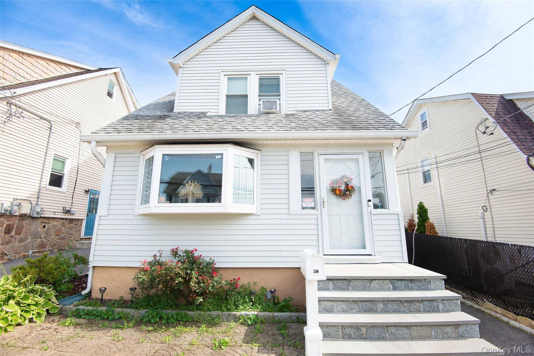 38 Emmett TER, New Rochelle, NY 10805