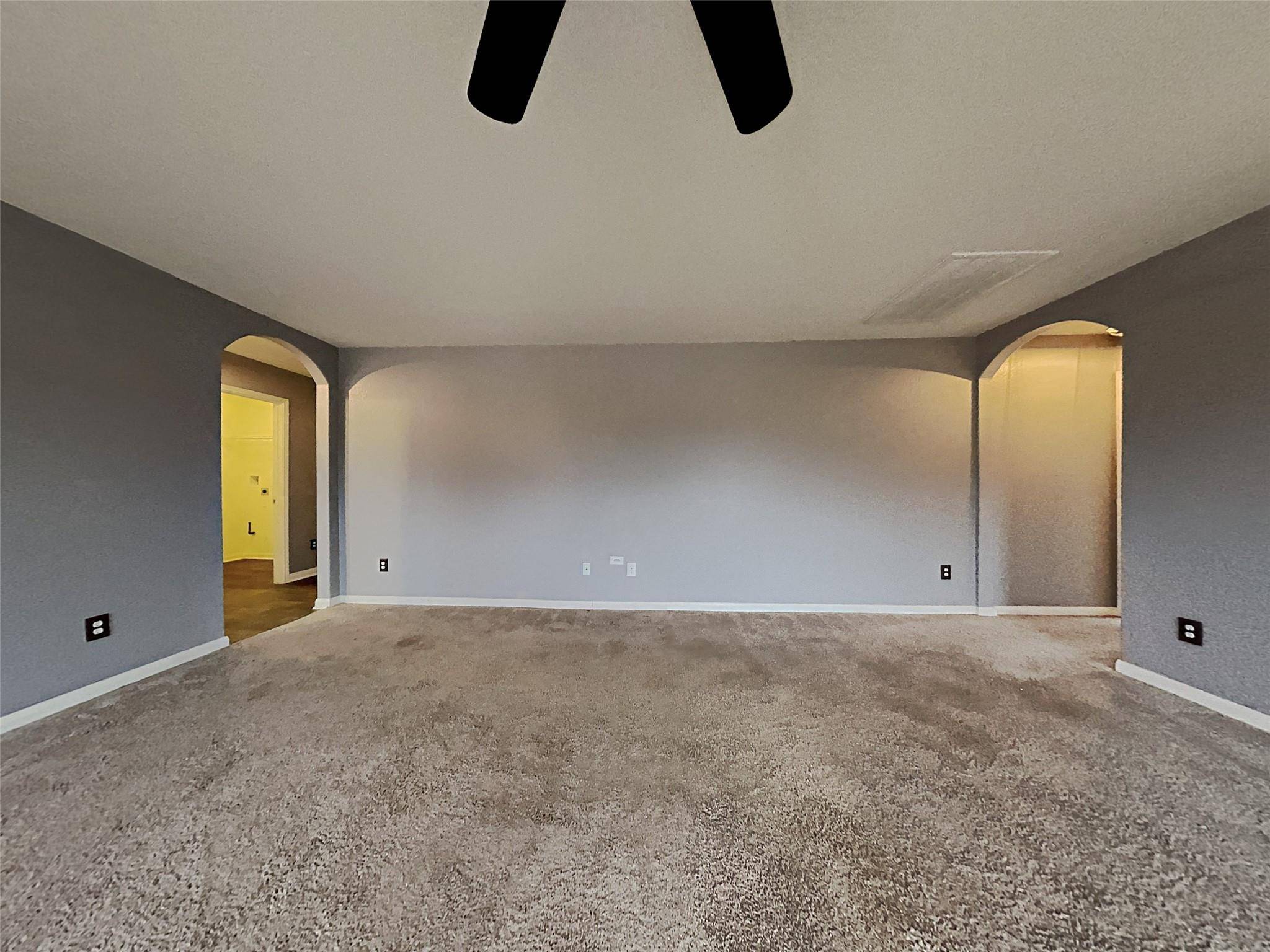 1404 Breanna LN, Kyle, TX 78640