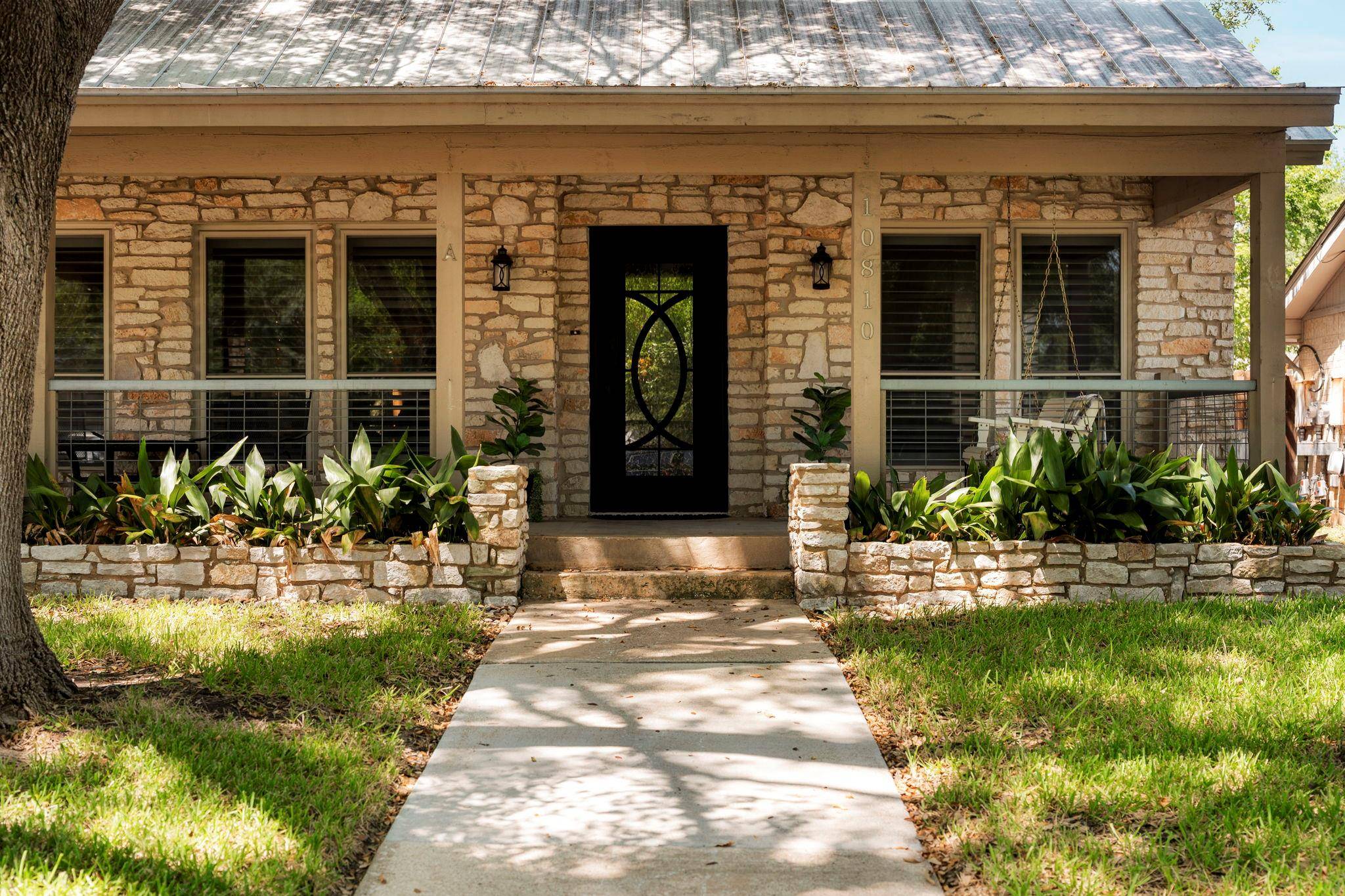 10810 Pinehurst DR #1, Austin, TX 78747