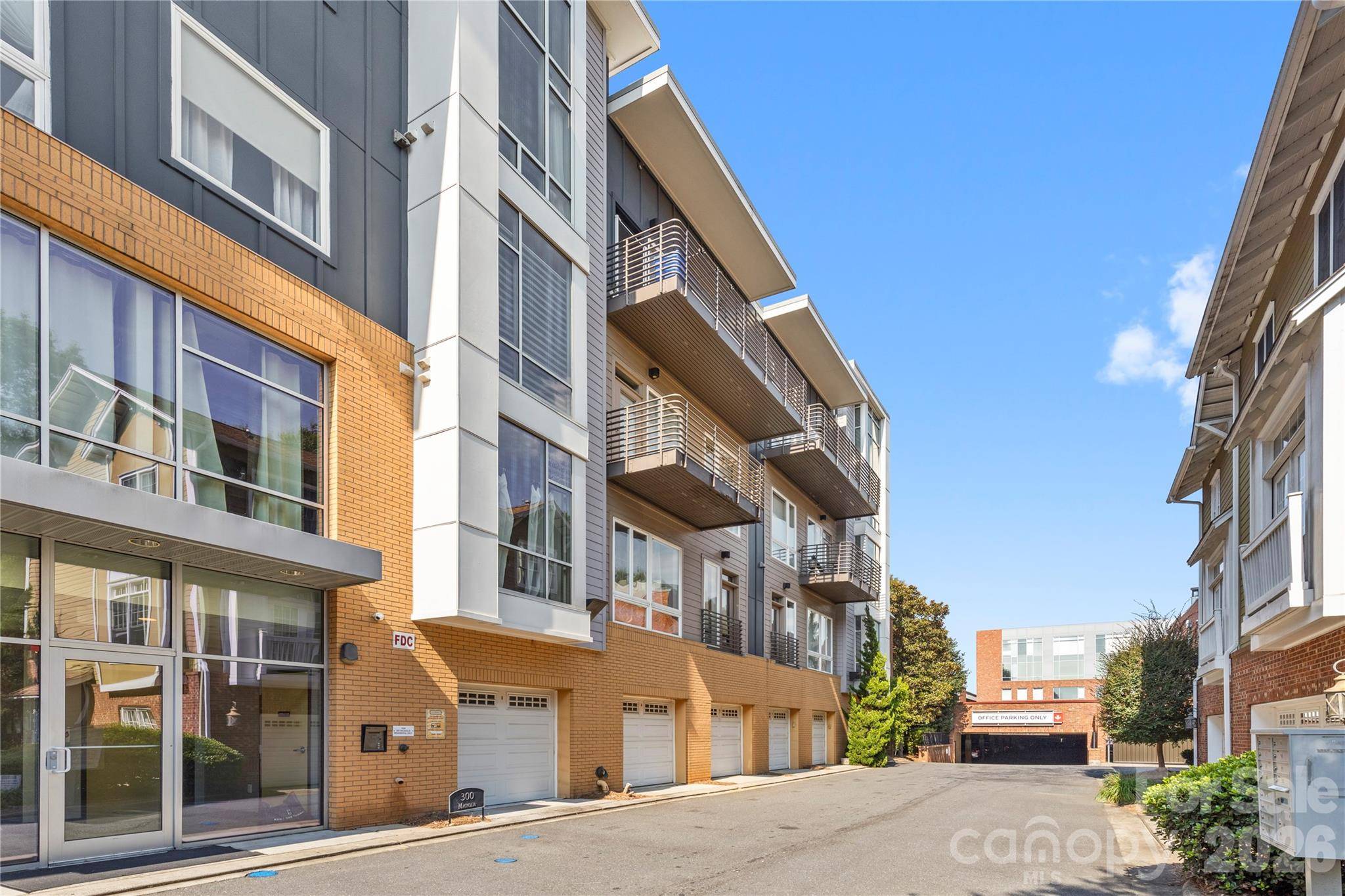 300 Magnolia AVE #202, Charlotte, NC 28203