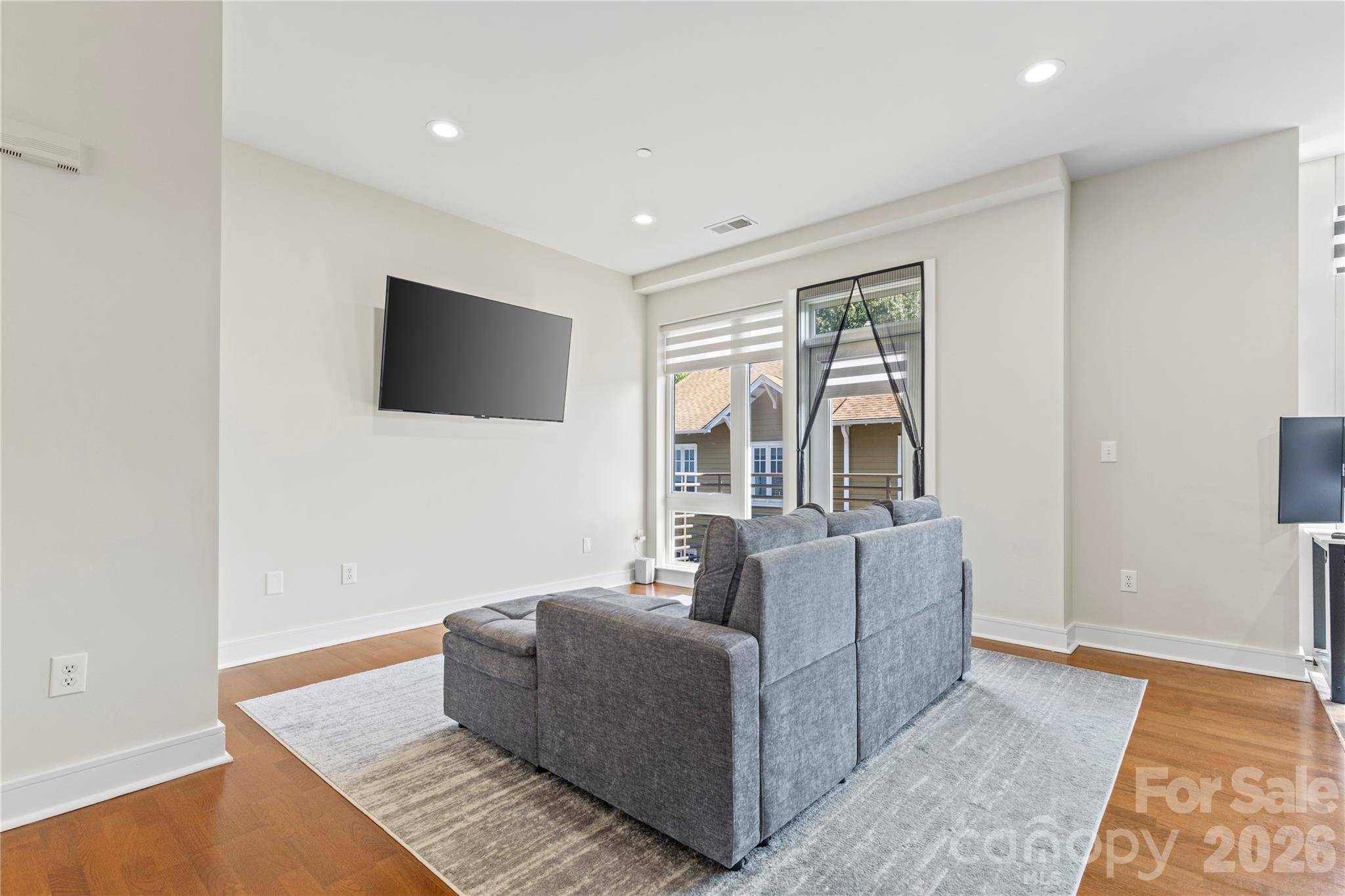 300 Magnolia AVE #202, Charlotte, NC 28203