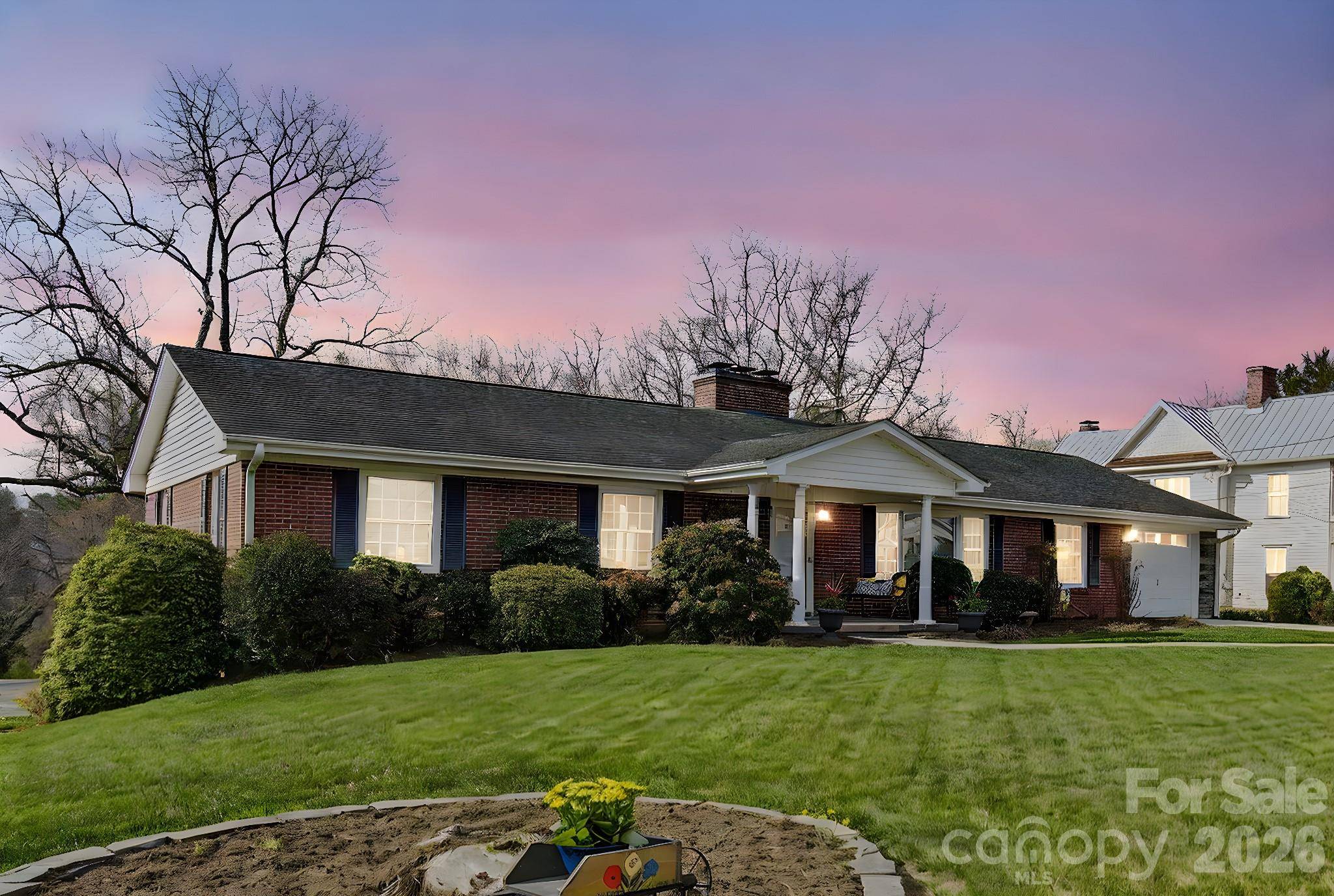 24 Church ST, Weaverville, NC 28787