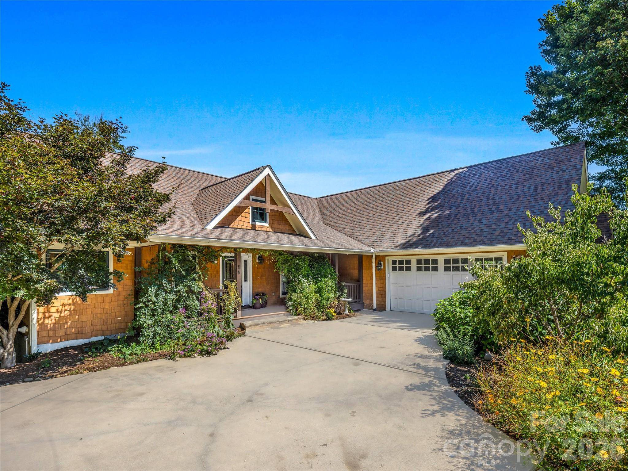 56 Devonshire DR, Mills River, NC 28759