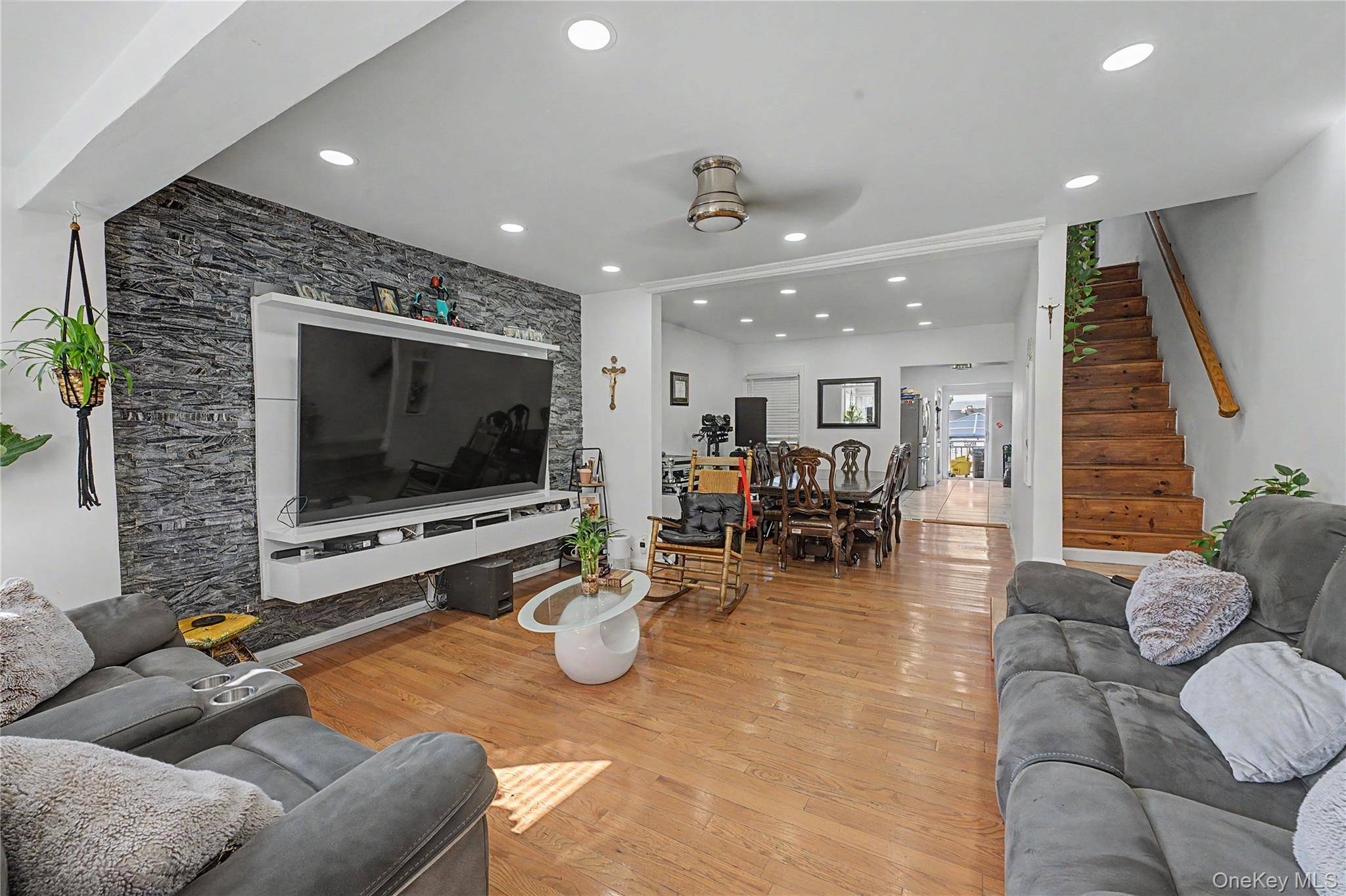 11518 147th ST, Jamaica, NY 11436