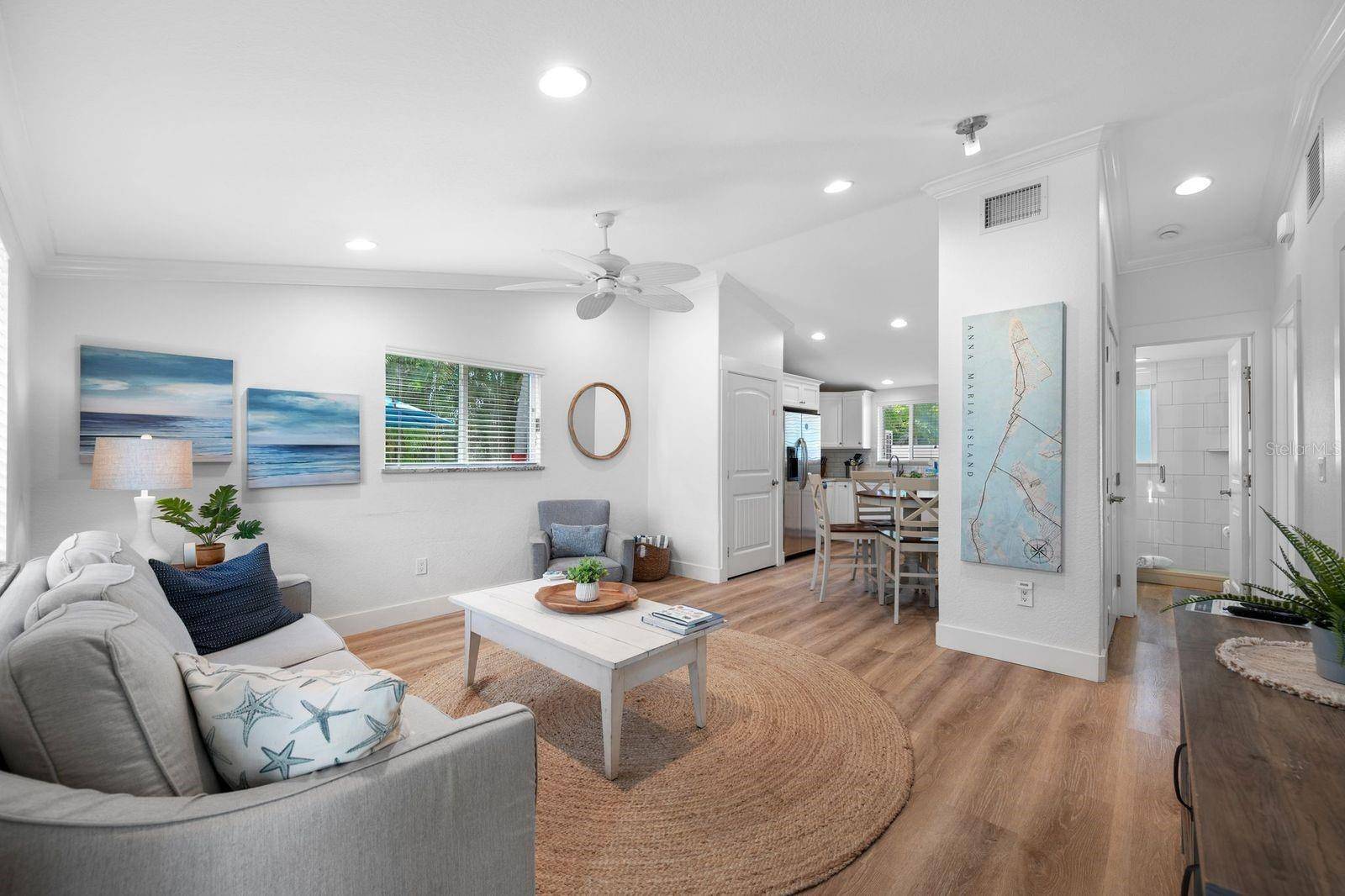 3007 AVENUE E #B, Bradenton Beach, FL 34217
