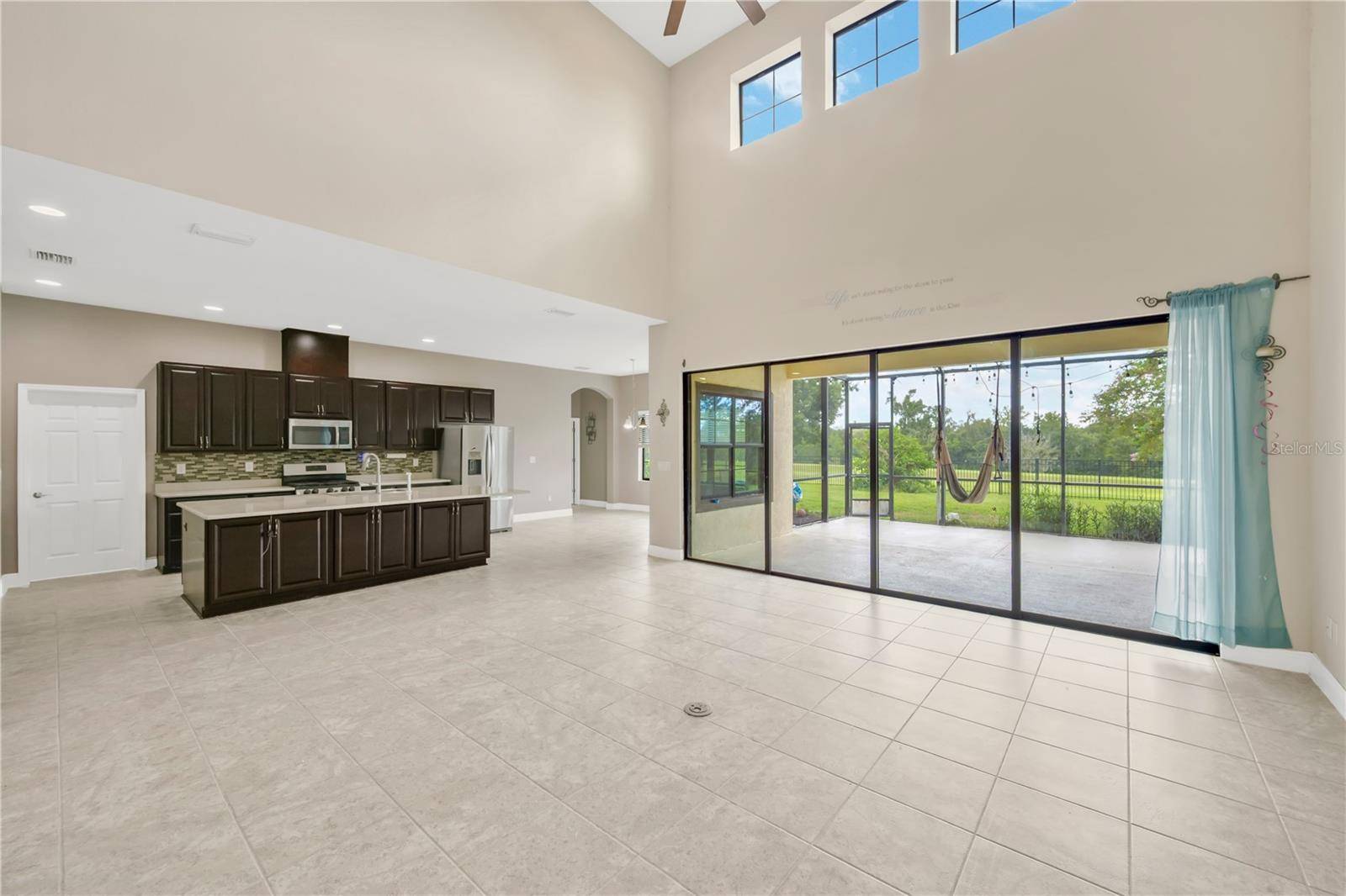 5830 WATERCOLOR DR, Lithia, FL 33547