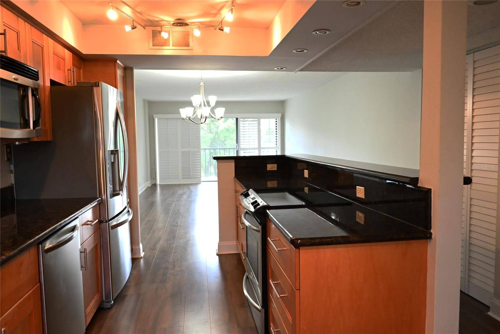 2900 COVE CAY DR #4B, Clearwater, FL 33760