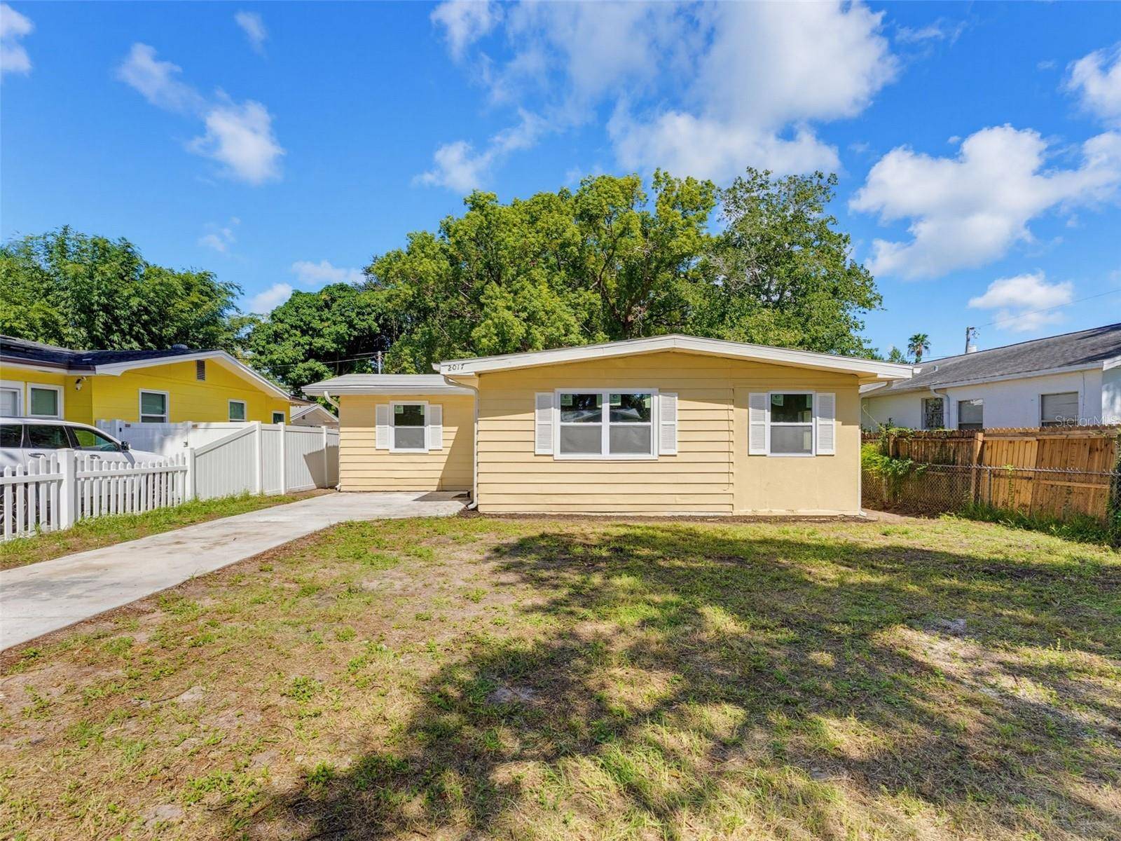 2017 N BETTY LN, Clearwater, FL 33755