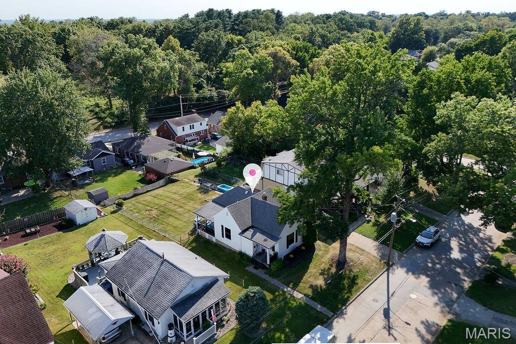 834 Douglas ST, Alton, IL 62002