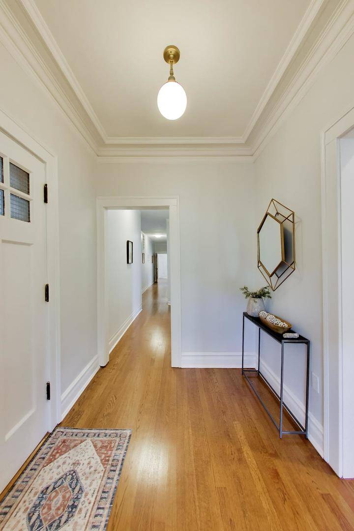 5756 S Blackstone AVE #3N, Chicago, IL 60637