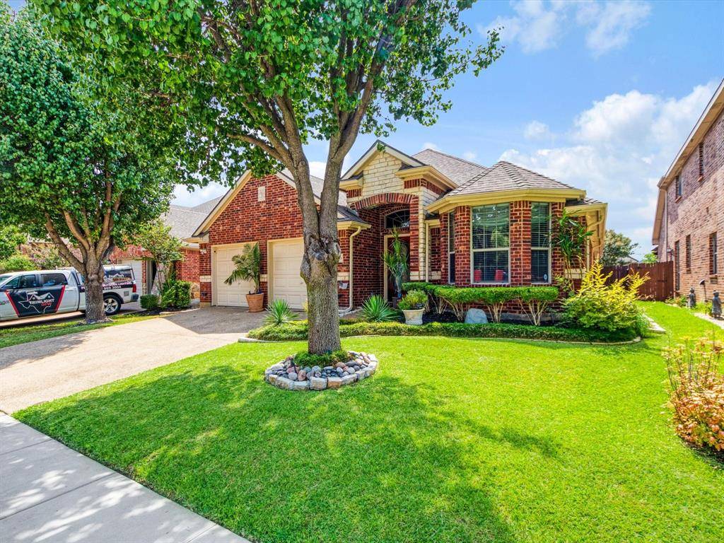 2703 Cove Drive, Grand Prairie, TX 75054