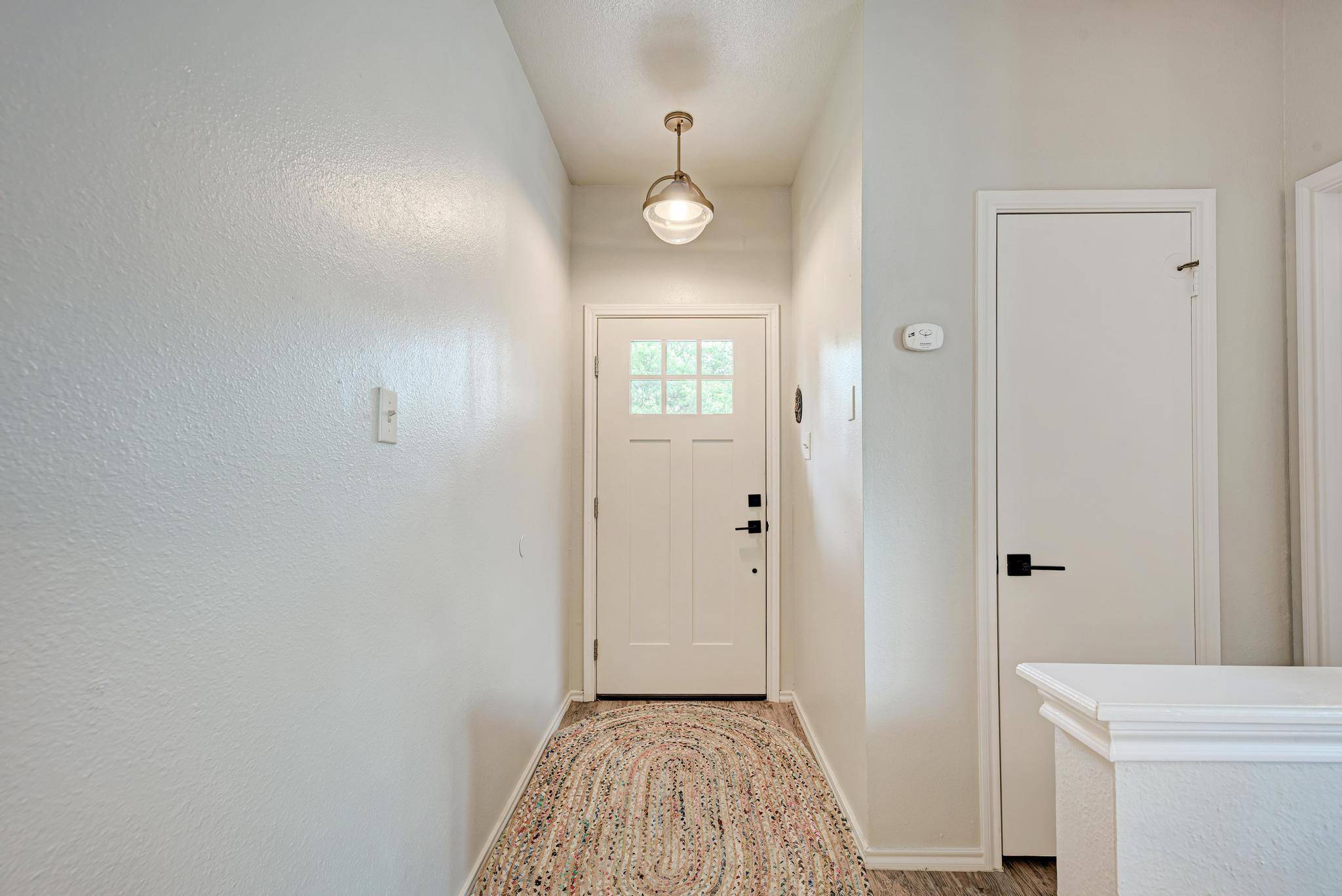 922 Thackeray LN, Pflugerville, TX 78660