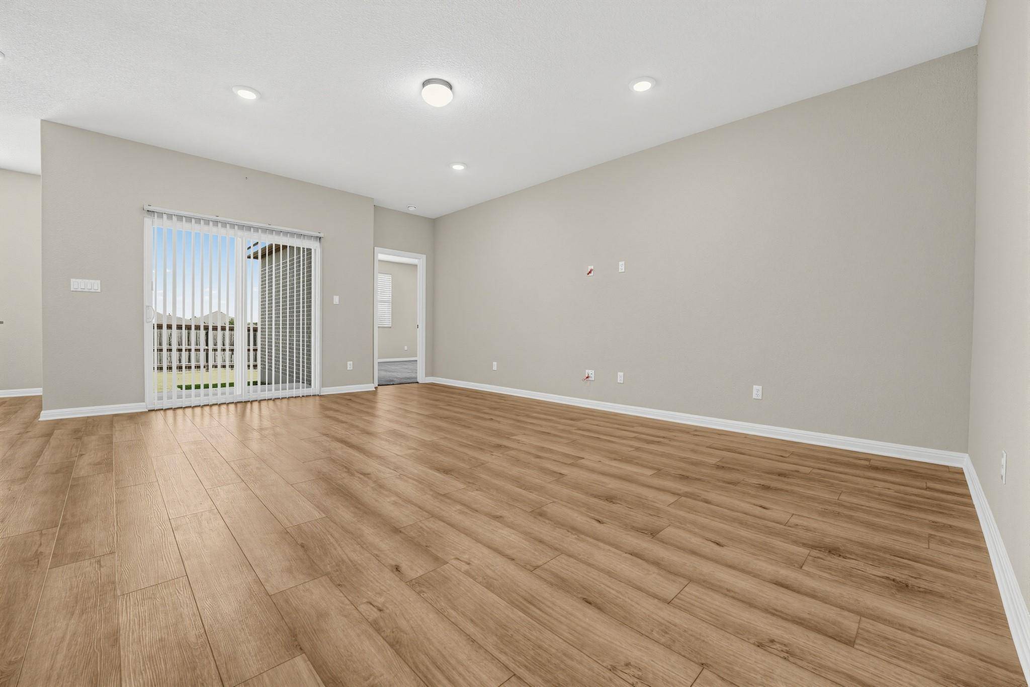 209 Swinging H LN, Georgetown, TX 78633