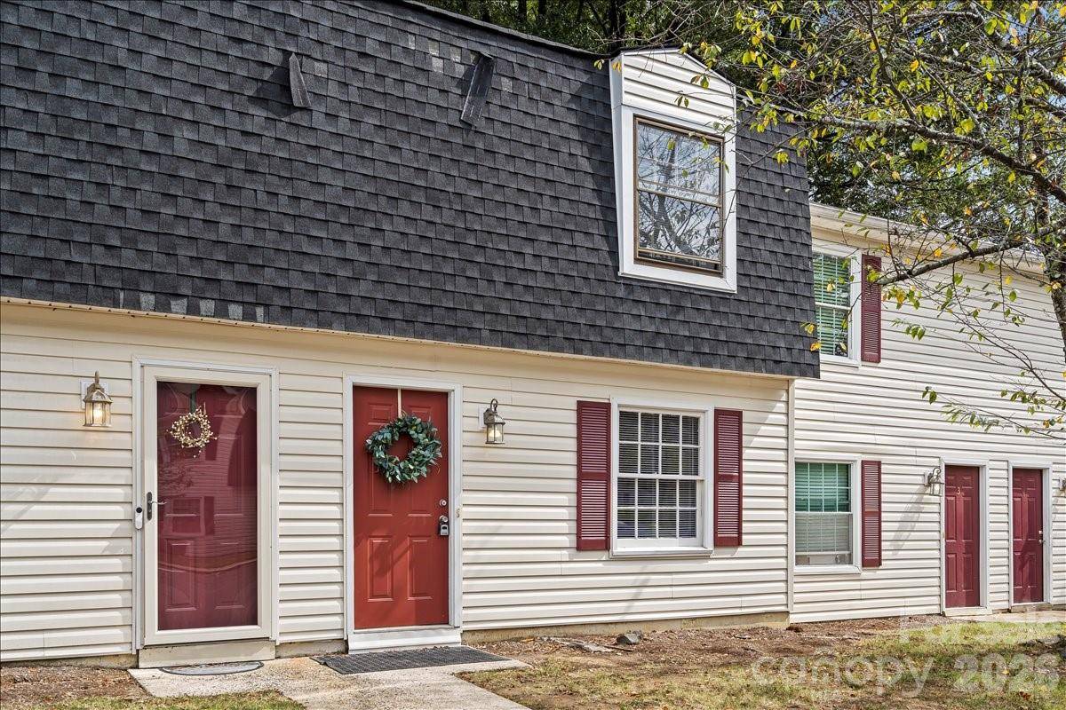2220 Yorkhills DR #2, Charlotte, NC 28217