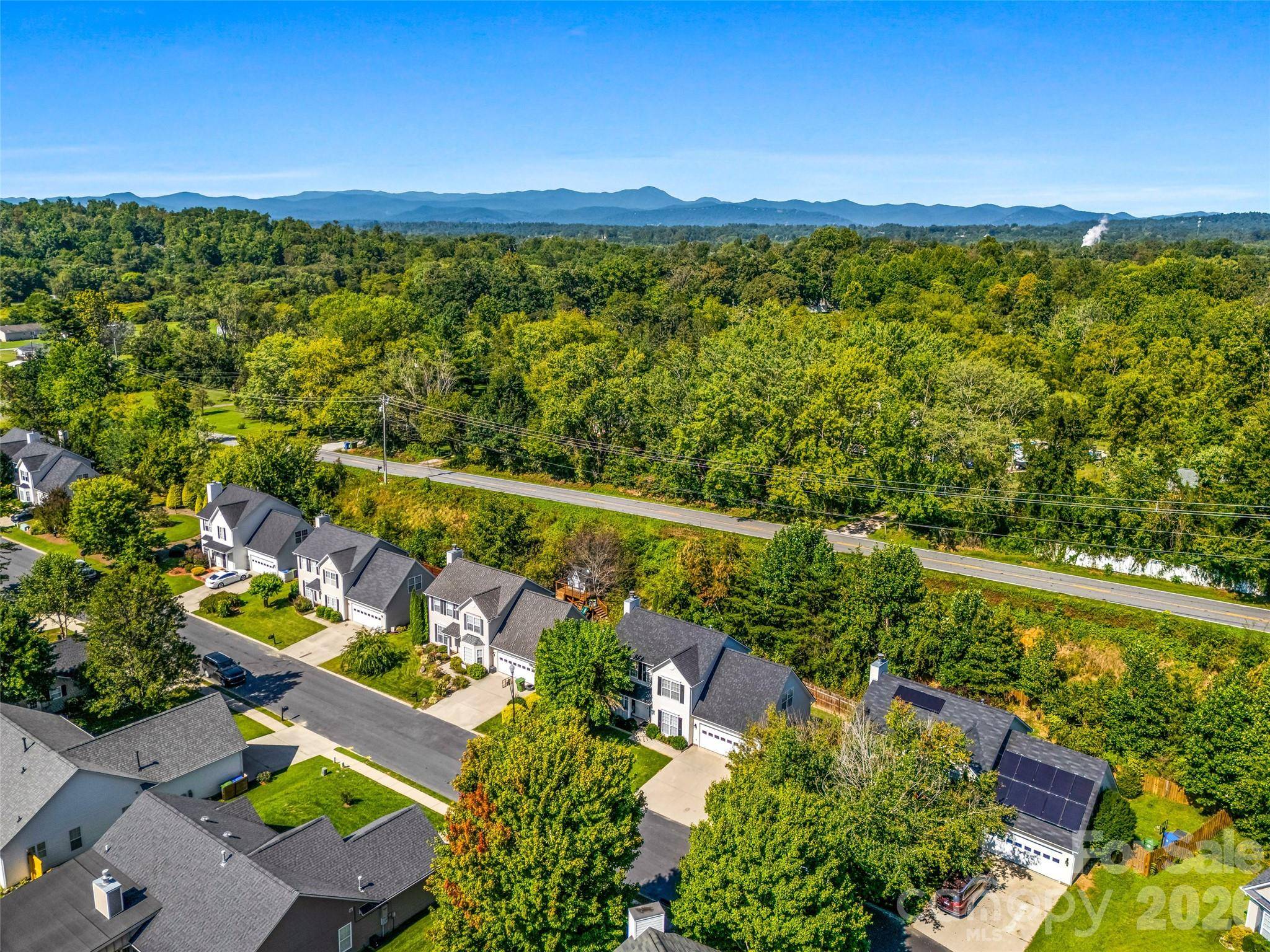57 N Sunberry TRL, Fletcher, NC 28732