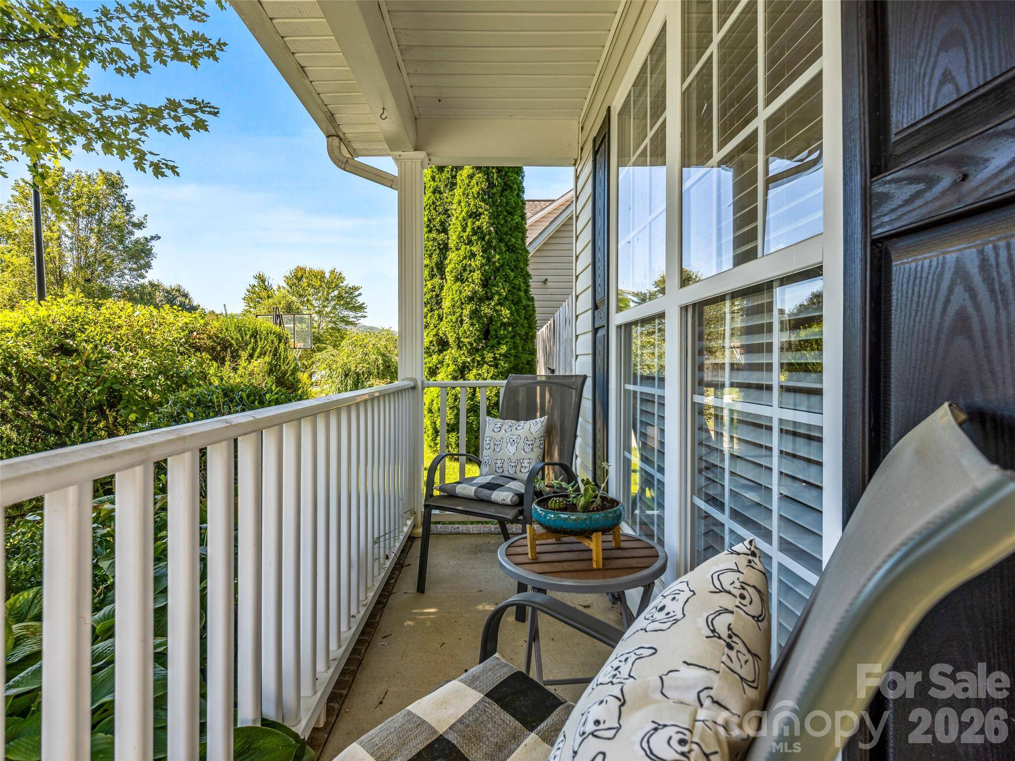 57 N Sunberry TRL, Fletcher, NC 28732