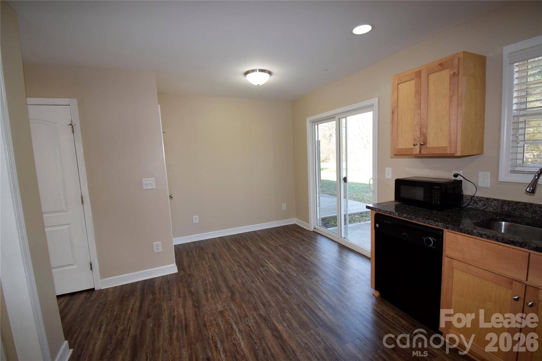 1527 Black Kettle DR, Charlotte, NC 28213