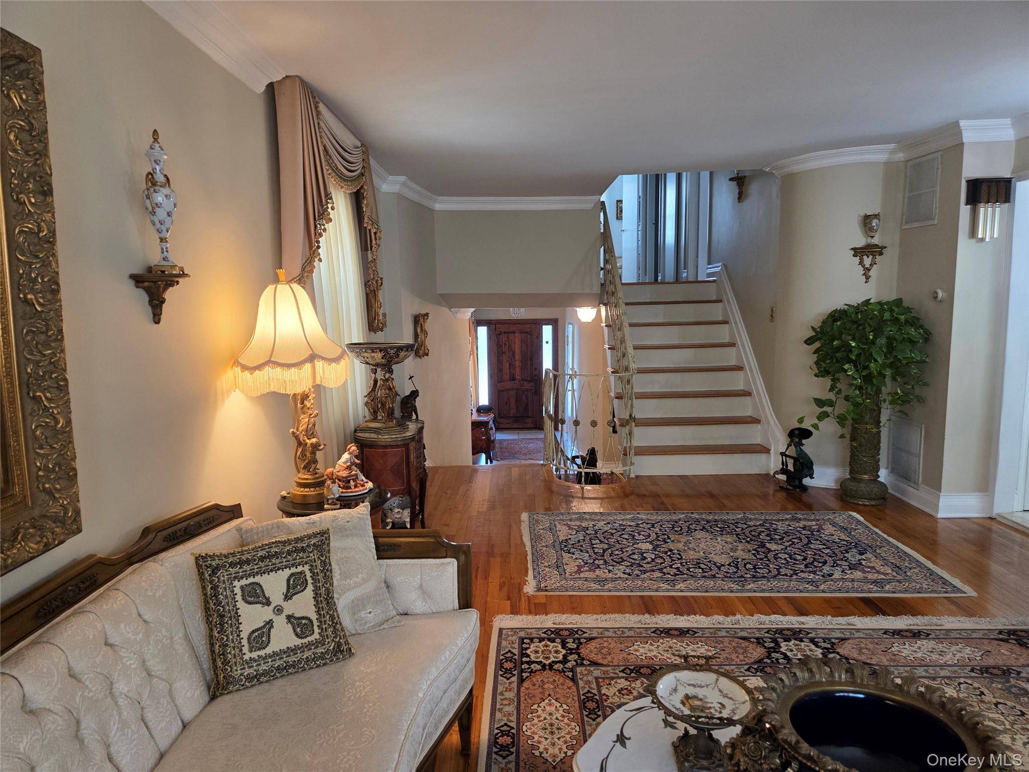 1516 215th ST, Bayside, NY 11360