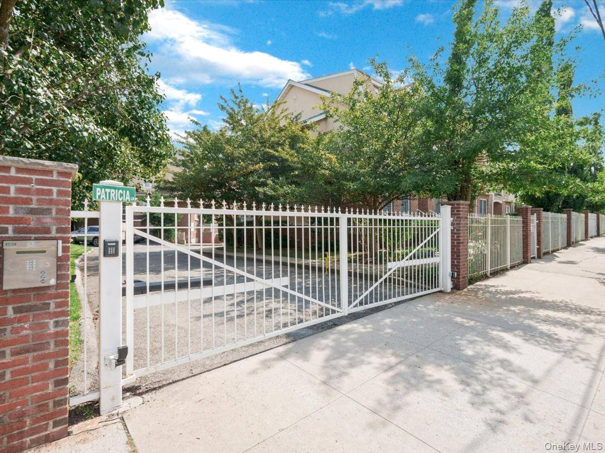 1 Patricia LN #305, Bronx, NY 10465