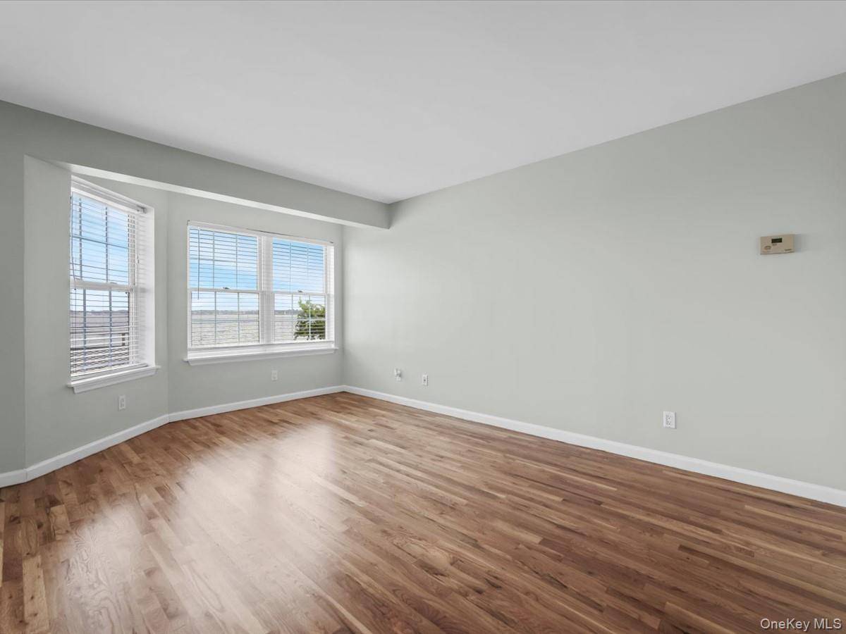 1 Patricia LN #305, Bronx, NY 10465