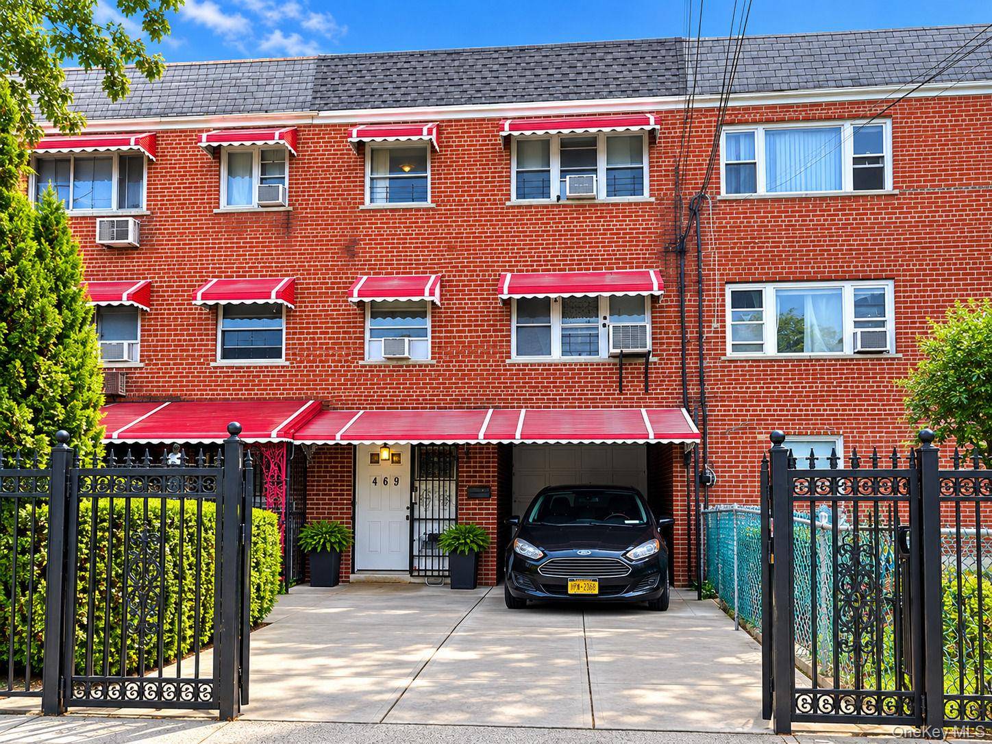 469 Commonwealth AVE, Bronx, NY 10473