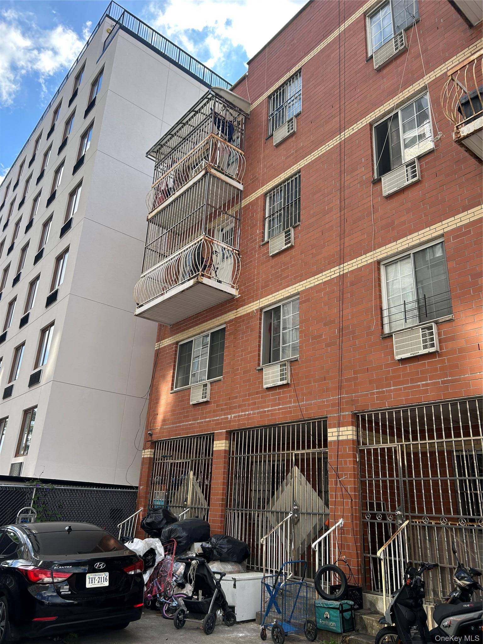 112-39 38ave, Corona, NY 11368