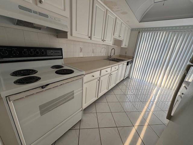 6259 GREEN VIEW CIR #108, Sarasota, FL 34231