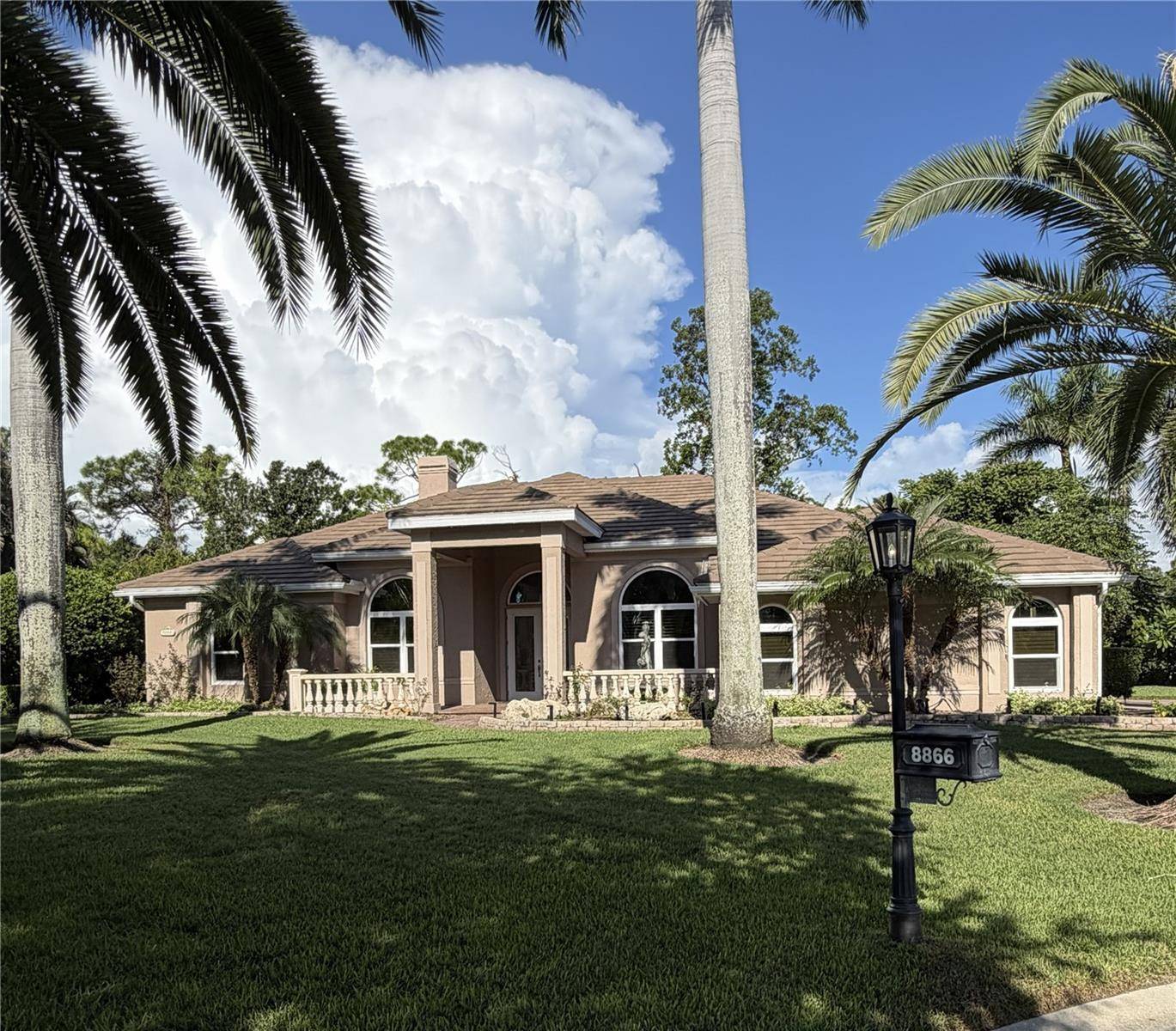 8866 BLOOMFIELD BLVD, Sarasota, FL 34238