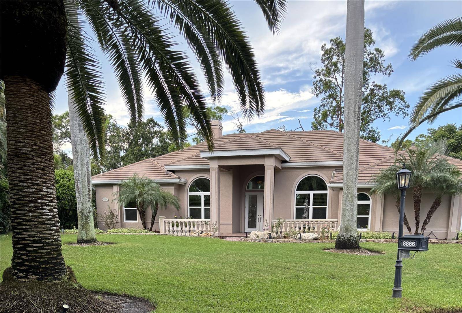 8866 BLOOMFIELD BLVD, Sarasota, FL 34238