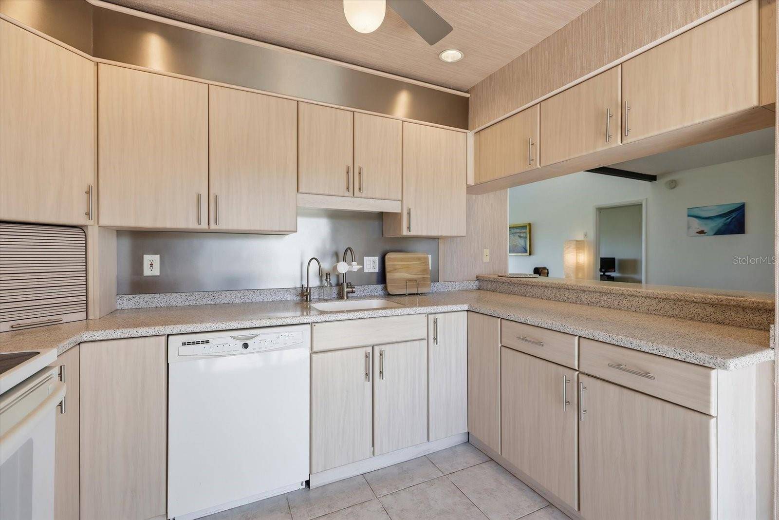 1082 BIRD BAY WAY #304, Venice, FL 34285
