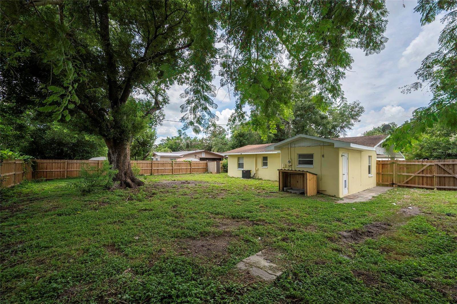 5136 STUDIO DR, Zephyrhills, FL 33542