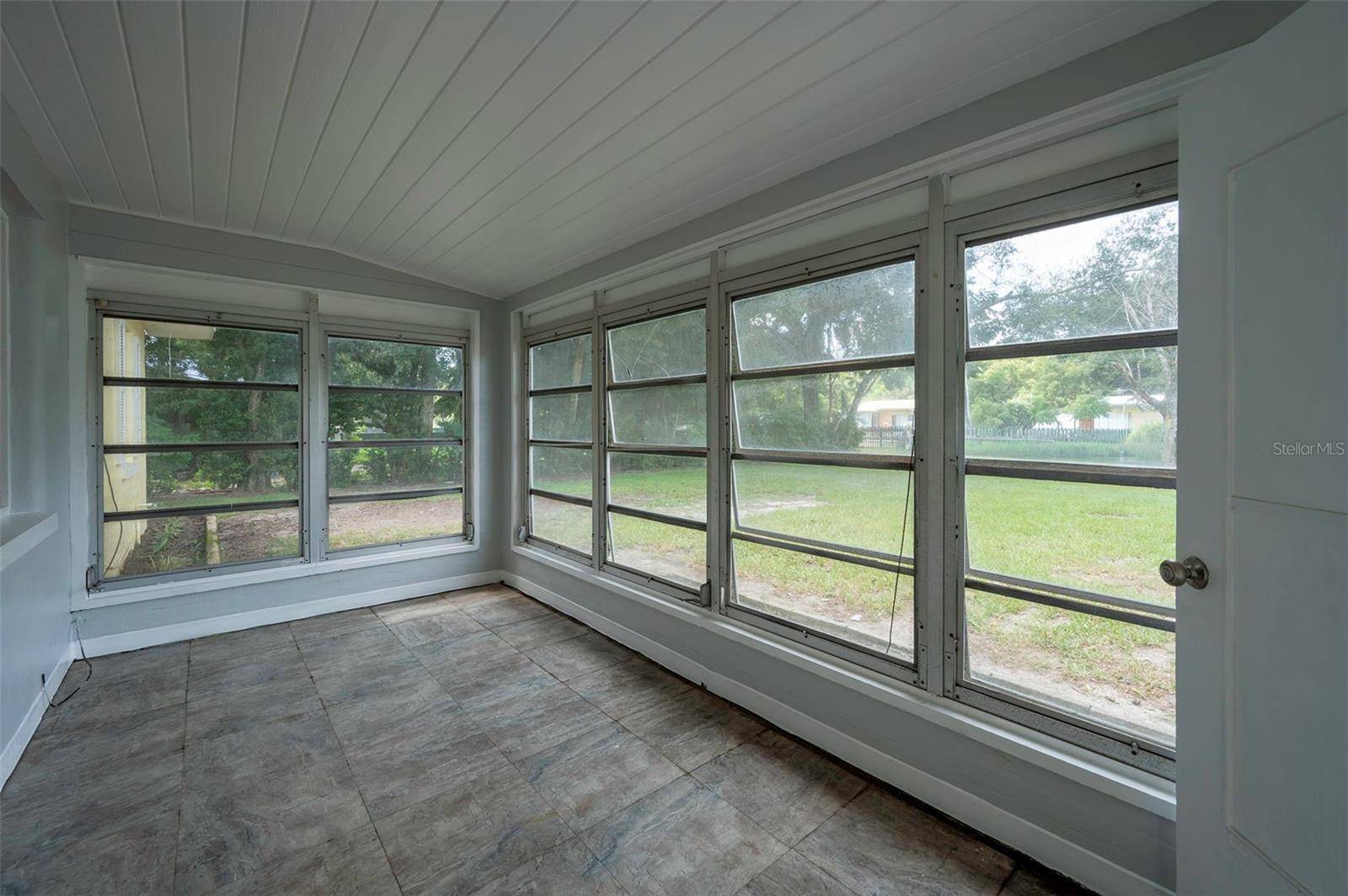 5136 STUDIO DR, Zephyrhills, FL 33542