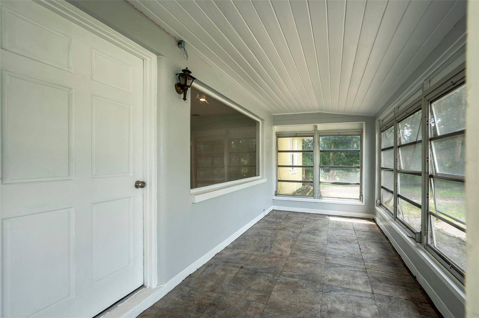 5136 STUDIO DR, Zephyrhills, FL 33542
