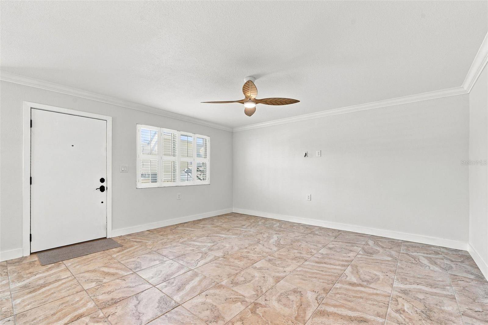 250 126TH AVE #110, Treasure Island, FL 33706