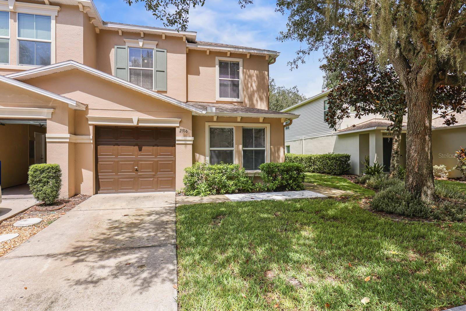 2916 ROYAL TUSCAN LN, Valrico, FL 33594