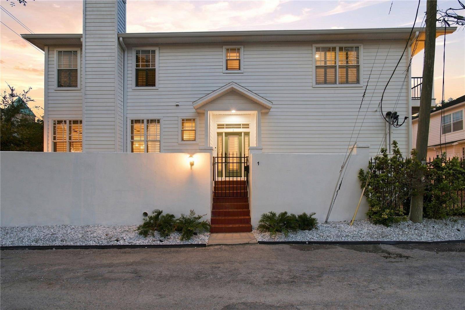 113 BOSPHOROUS AVE #1, Tampa, FL 33606