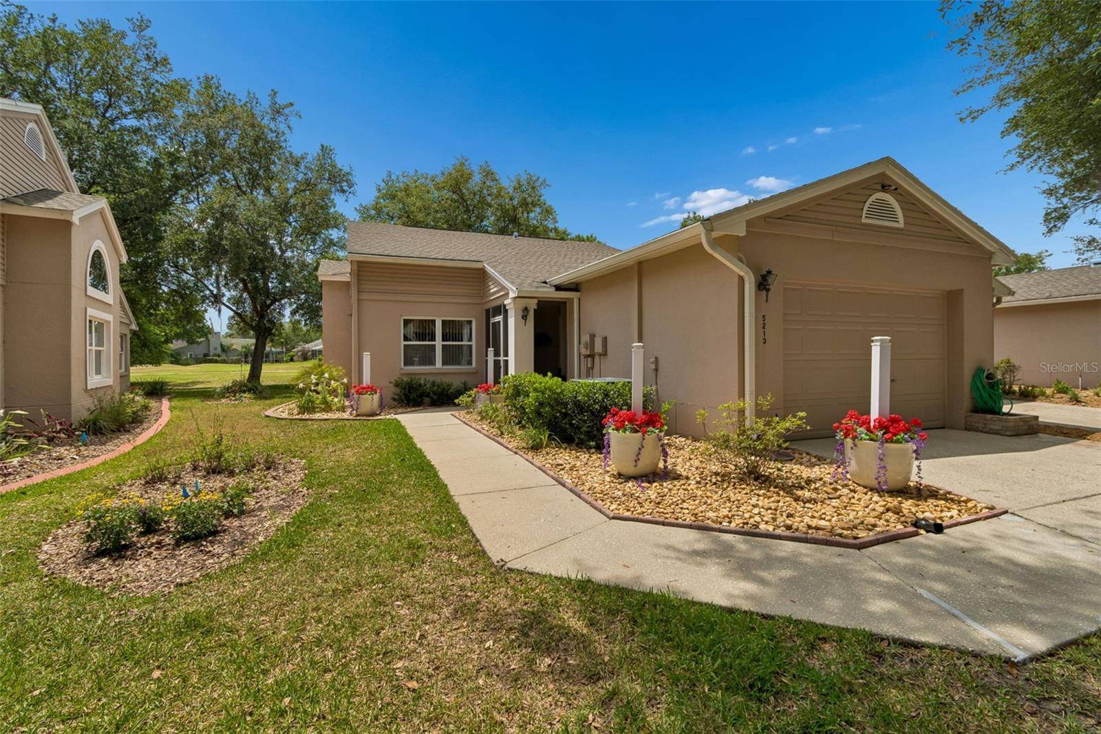5213 LOCHMEAD TER, Zephyrhills, FL 33541