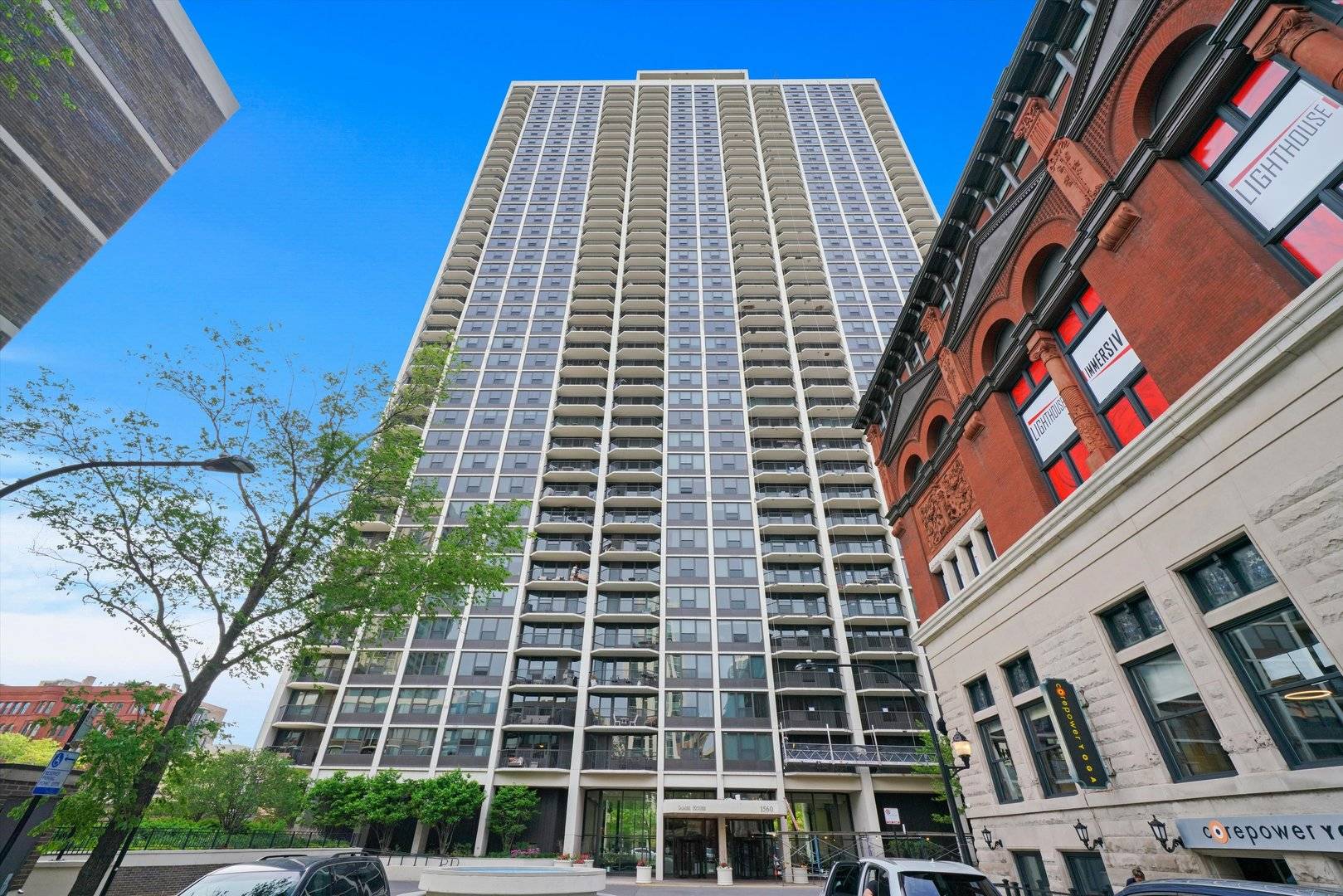 1560 N Sandburg TER #507J, Chicago, IL 60610