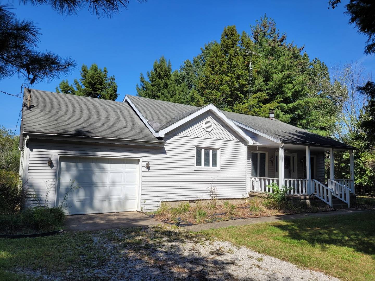 11978 E Bunny Farm RD, Mt Vernon, IL 62864