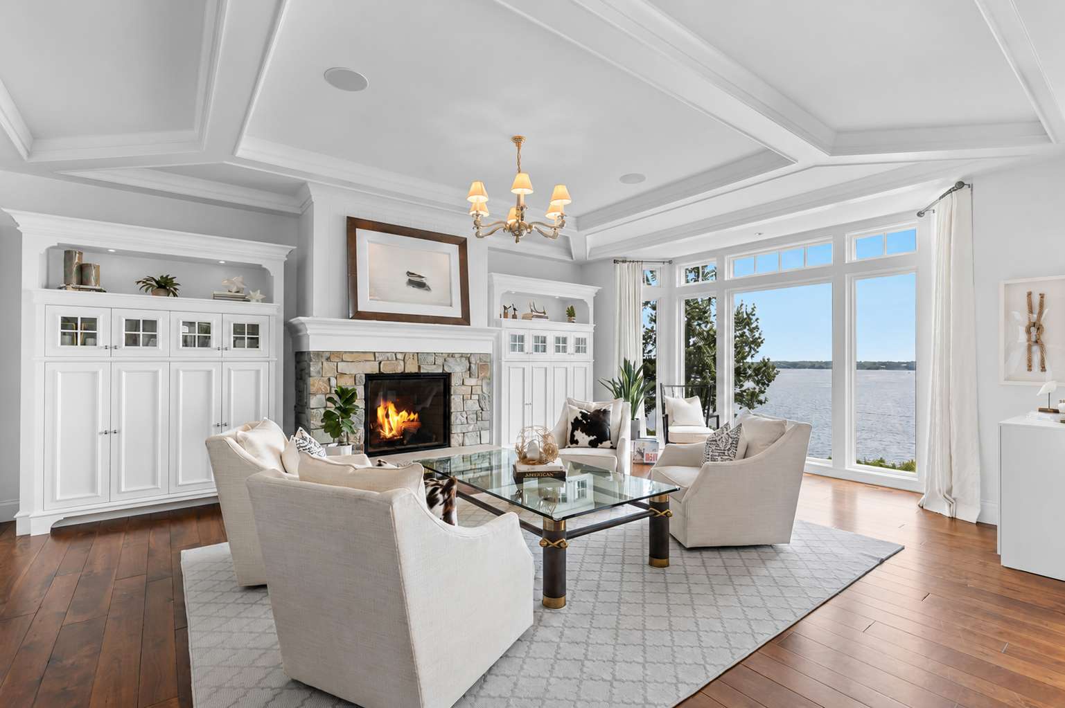 372 Ferndale RD S, Wayzata, MN 55391