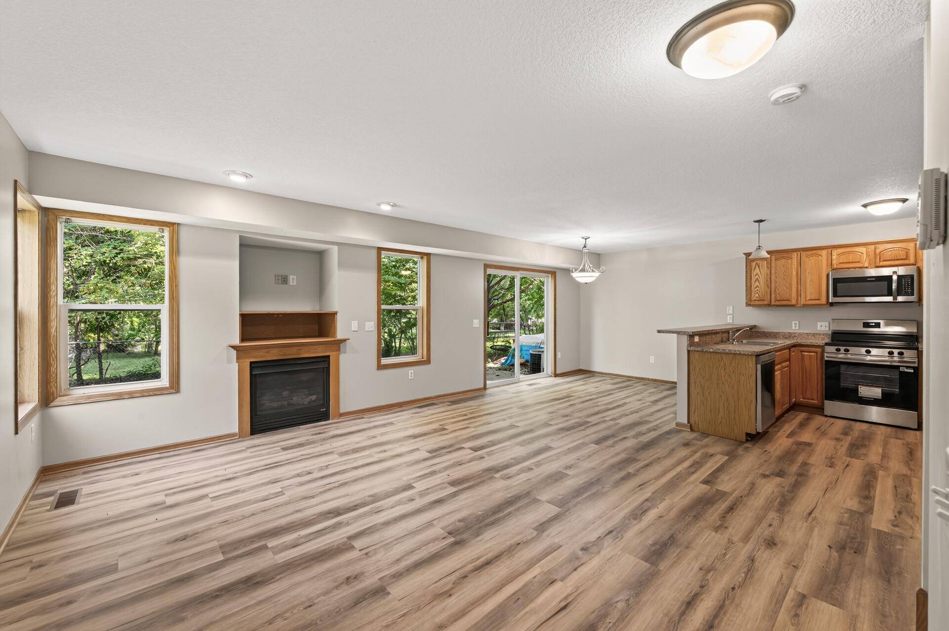 833 Glen RD, Newport, MN 55055