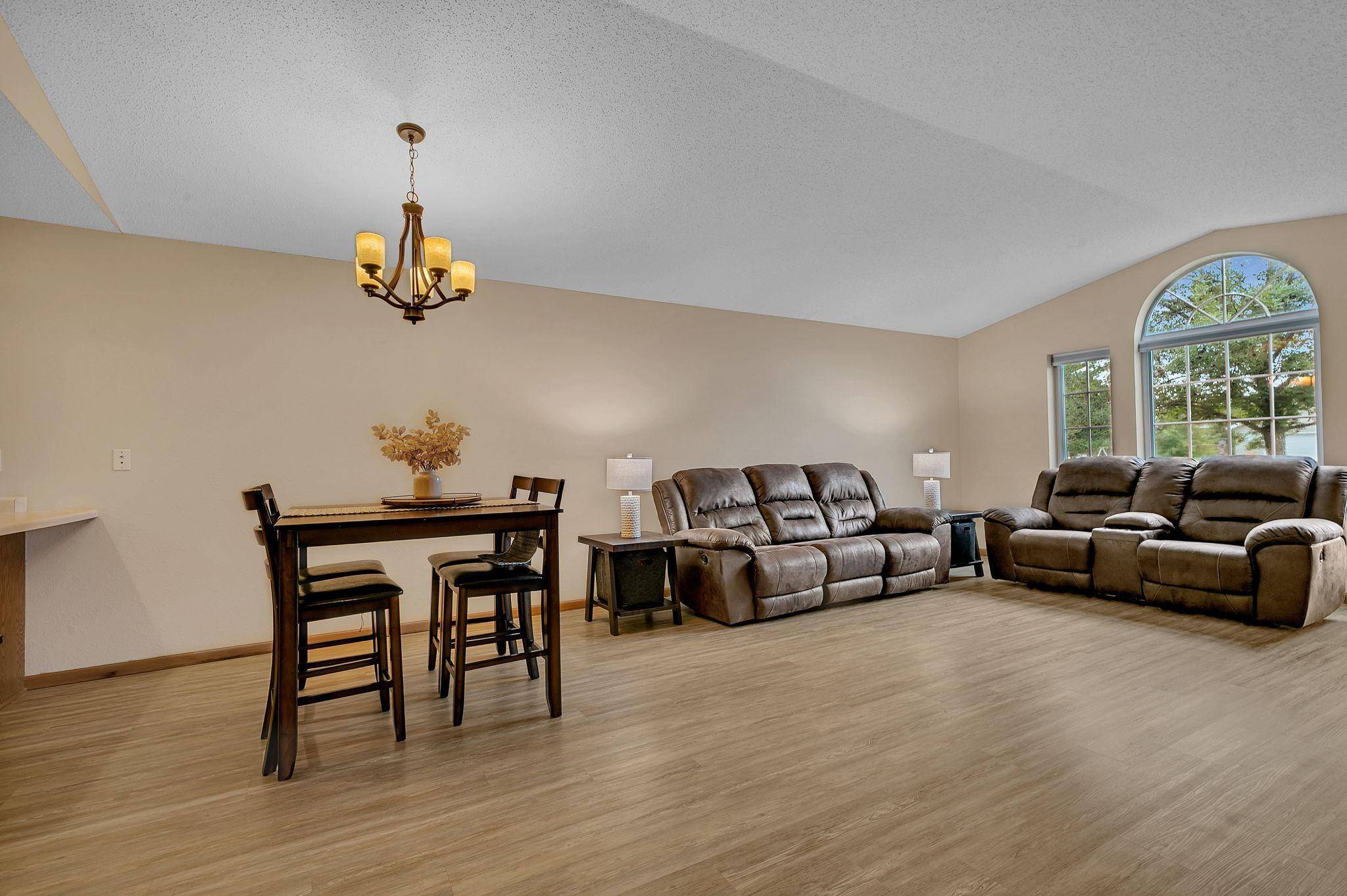 1313 Tennessee DR, Sartell, MN 56377