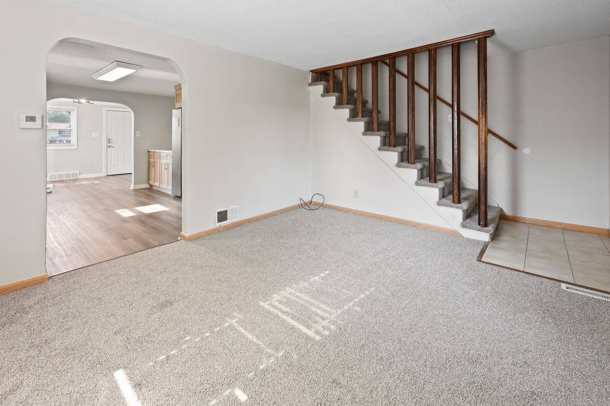 818 E Minnesota ST, Saint Joseph, MN 56374