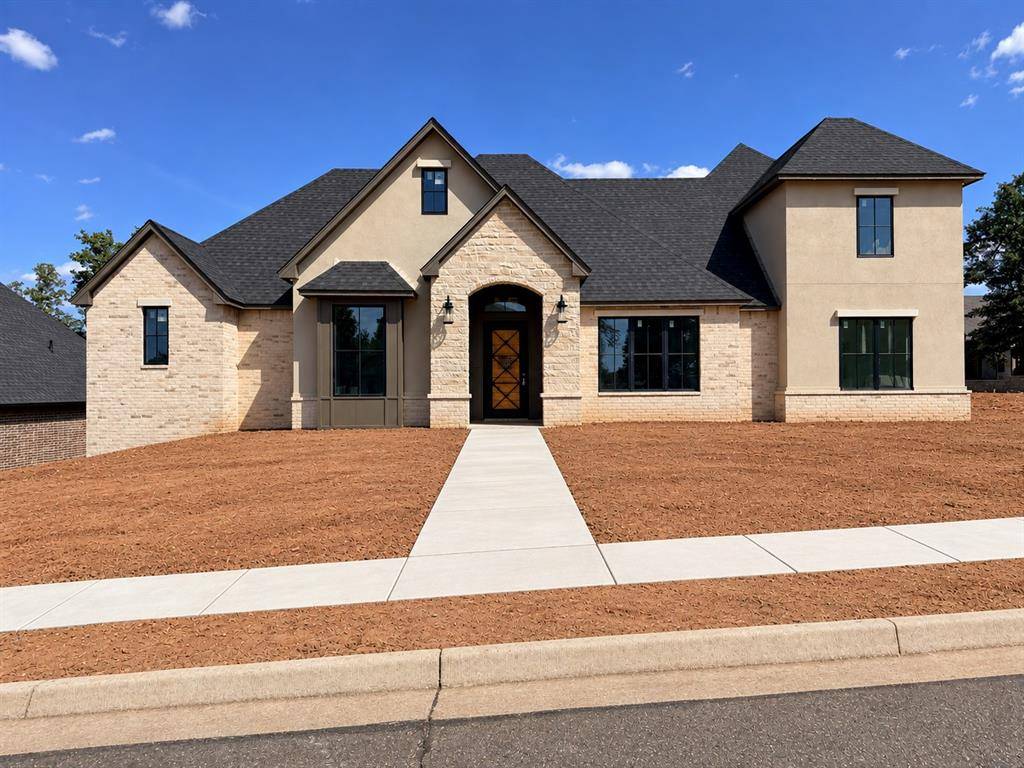 3024 Fountain Creek DR, Edmond, OK 73034