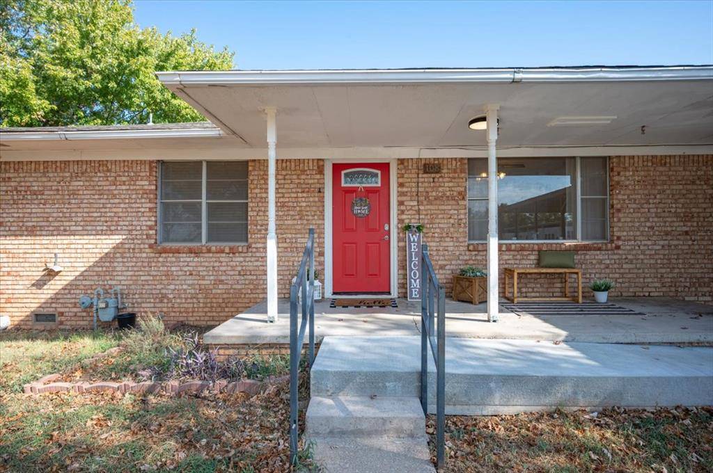 108 W Paul ST, Elmore City, OK 73433