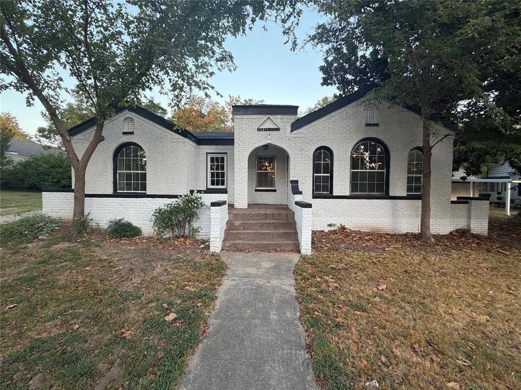 1107 Bluff View DR, Wewoka, OK 74884