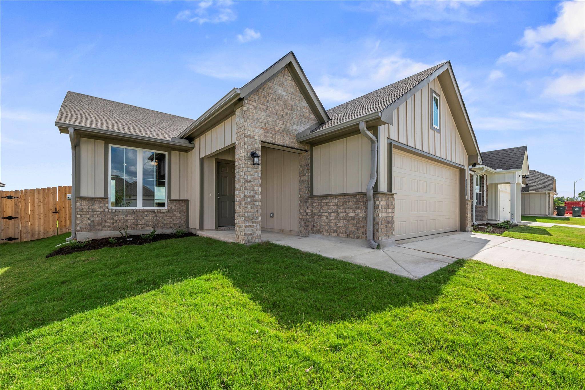 251 Gus LOOP, Georgetown, TX 78626