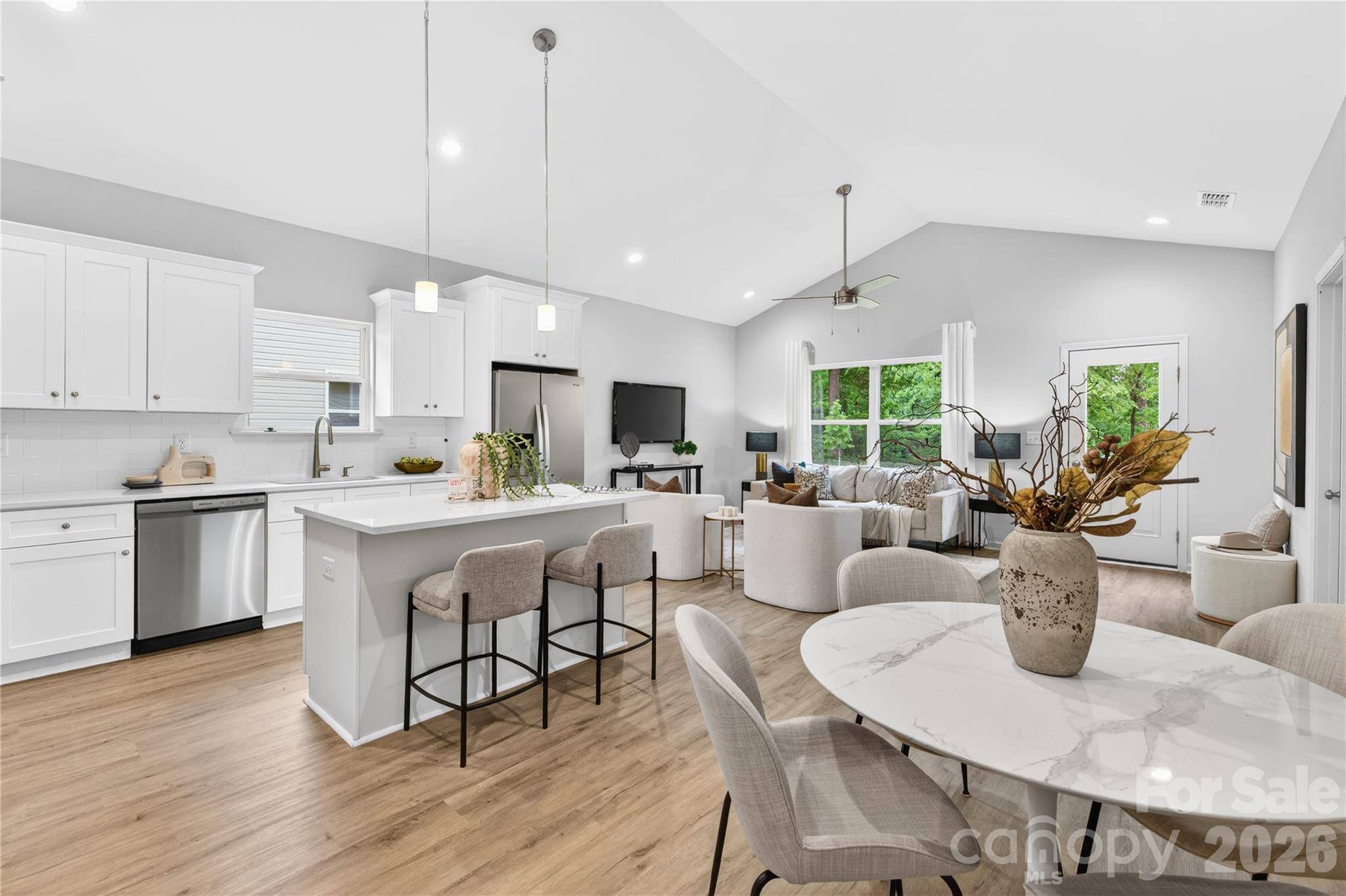 5521 Anderson RD, Charlotte, NC 28269