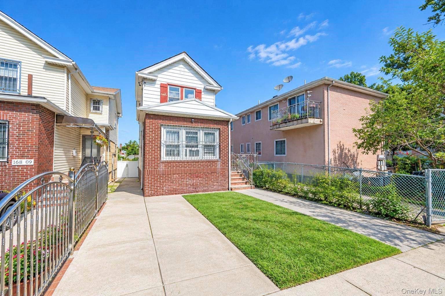 168-11 84th AVE, Jamaica, NY 11432